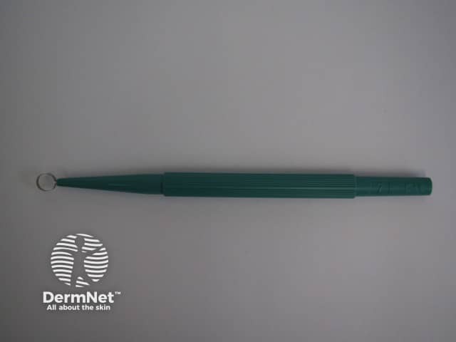 7 mm curette