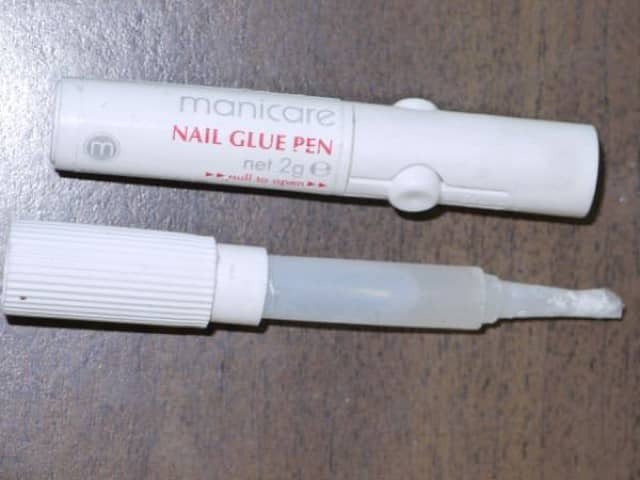 Nail glue