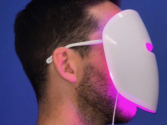 Red and blue light mask to treat acne